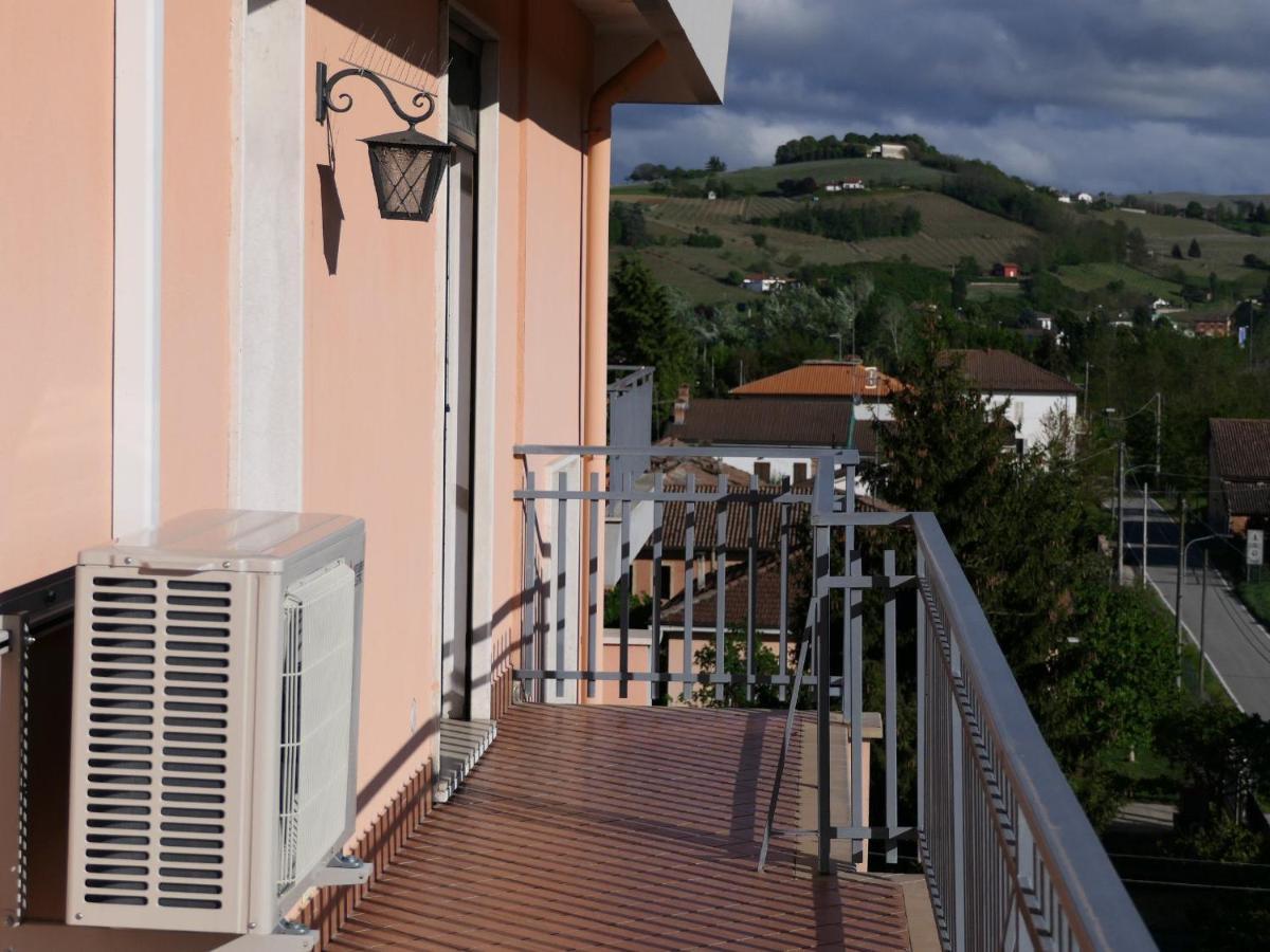 Appartamento Panoramico Ницца-Монферрато Экстерьер фото