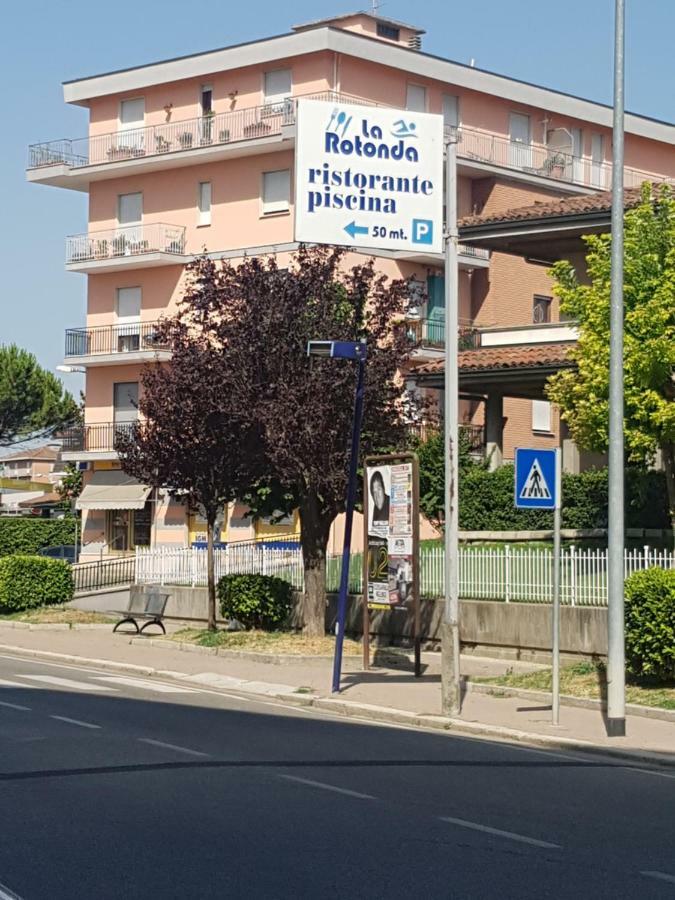 Appartamento Panoramico Ницца-Монферрато Экстерьер фото